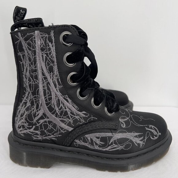 Dr. Martens Pascal Vegan Black Embroidered Grunge Style Combat Boots Size 6 - Picture 6 of 10